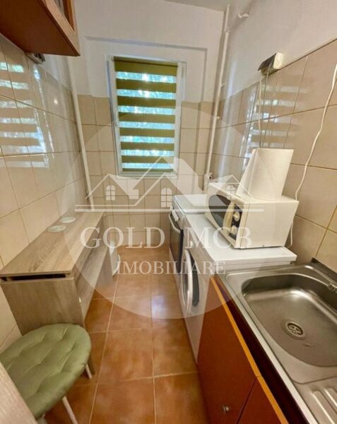 De vanzare apartament 2 camere, zona Lujerului. SUPER OFERTA